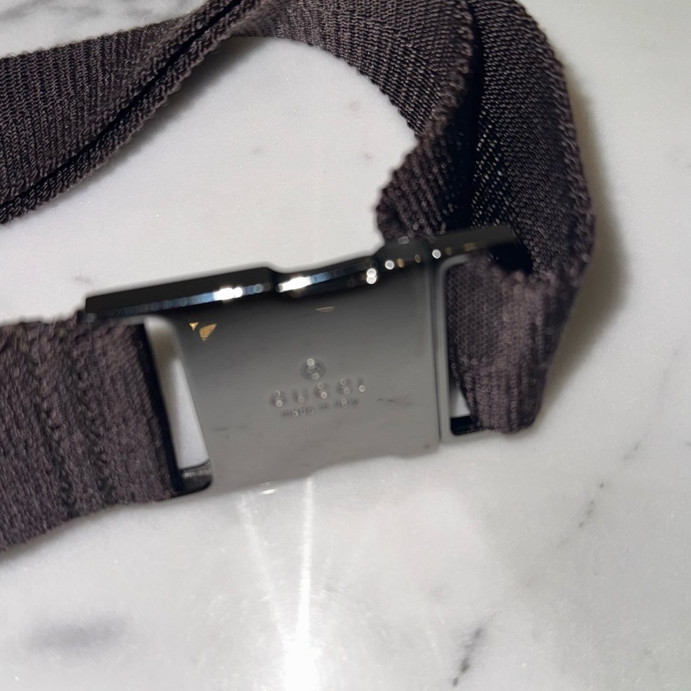 Gucci GG canvas waist bag with brown leather trim and silver-tone hardware - Picture 6 of 13